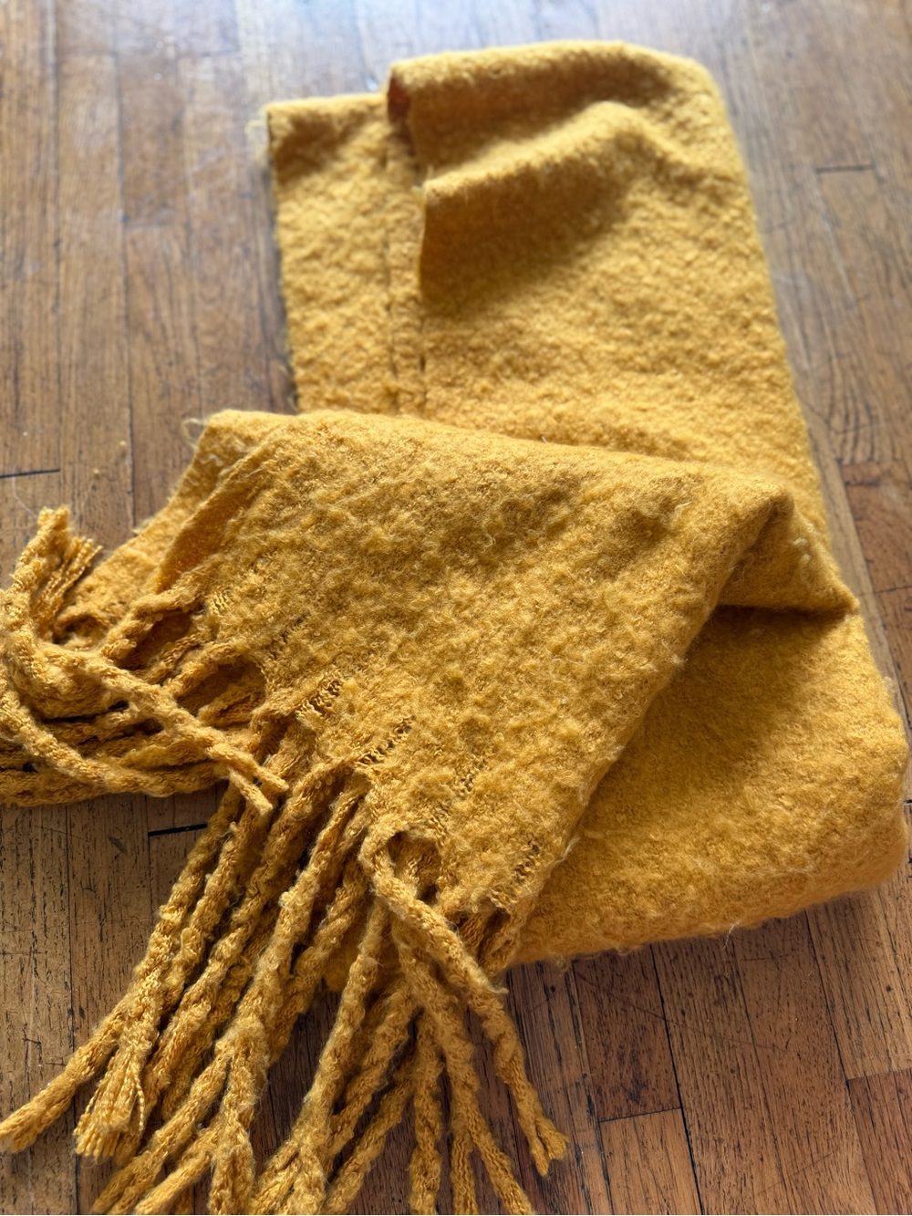 Cozy Mustard Yellow scarf🧣